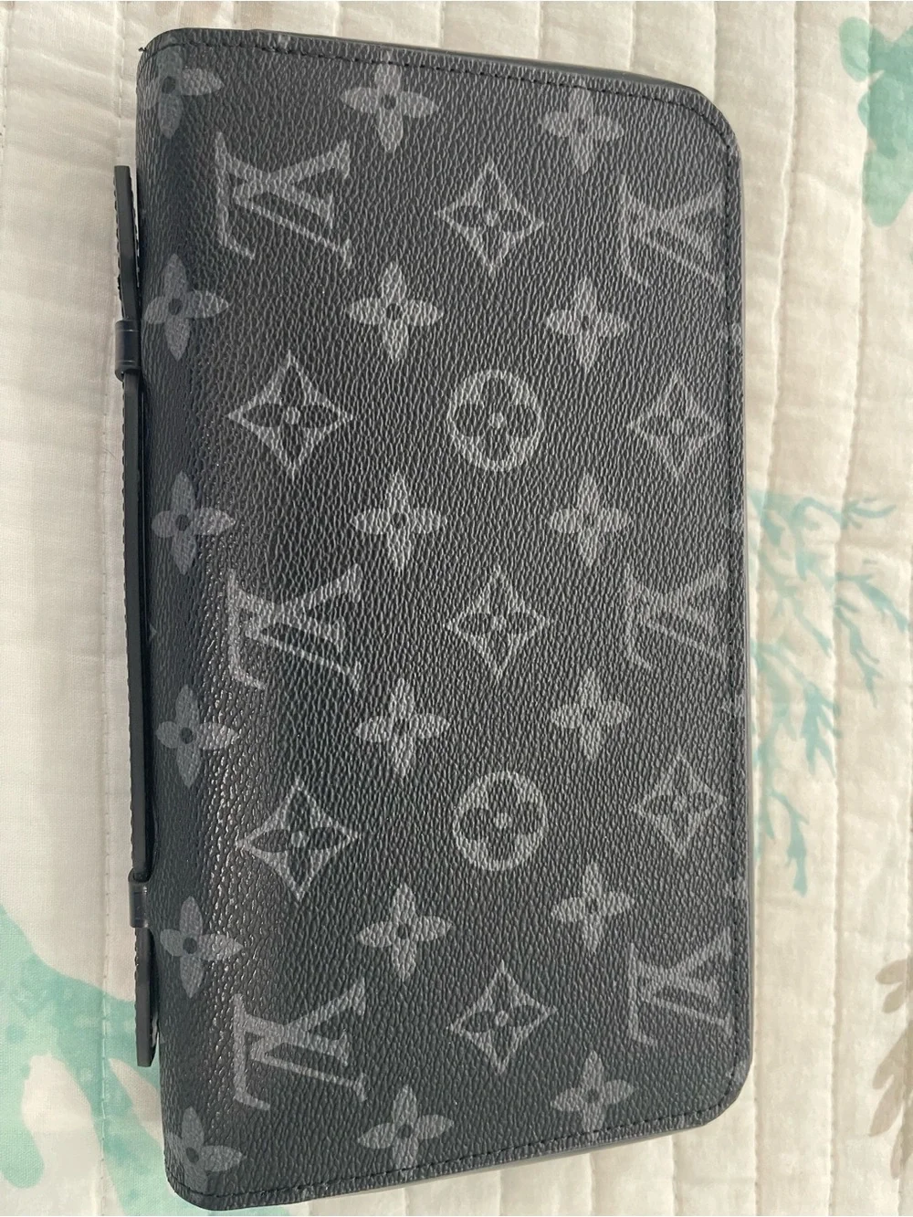 Louis Vuitton Black Monogram  Phone Case Wallet NOT AUTHENTIC. LOOKALIKE.